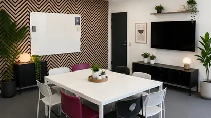 Eget kontor på 12 kvm i kontorhotel AFTRYK Aabyhøj med trappeleje