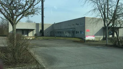 Teknologi flugt Stejl Værksted til leje i Næstved • 12 værkstedslokaler udlejes