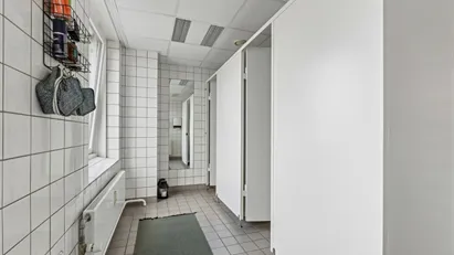 LYST KONTOR- OG LAGERLEJEMÅL MED HAVNEUDSIGT I SYDHAVNEN