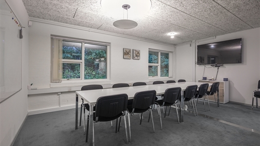 10 - 100 m2 kontor, kontorfællesskab i Hinnerup til leje