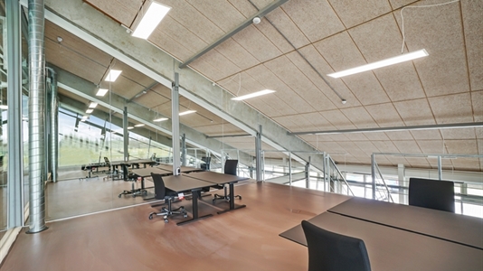 123 m2 kontor, kontorhotel, lager i Århus N til leje