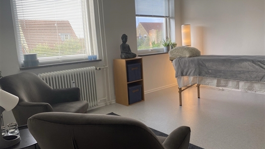 20 m2 klinik, kontor i Kongens Lyngby til leje