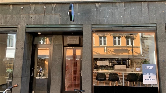 25 m2 butik i Odense C til leje