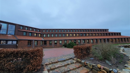 1045 m2 kontor i Viborg til leje