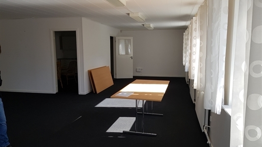 120 m2 kontor, showroom, undervisnings-/mødelokale i Birkerød til leje