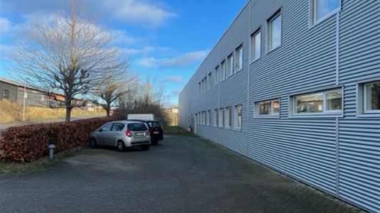 20 - 250 m2 kontor, kontorfællesskab, klinik i Holbæk til leje