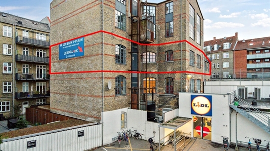 298 m2 kontor, klinik i København S til leje