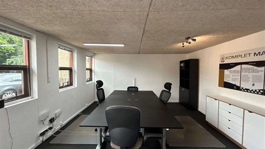 30 m2 kontor i Kjellerup til leje
