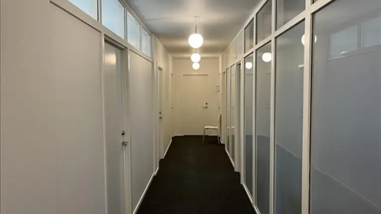 14 m2 klinik i Allerød til leje