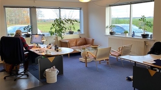 66 - 135 m2 kontor i Gadstrup til leje