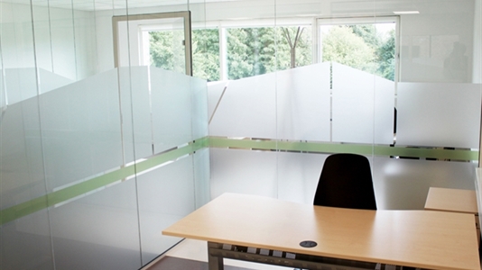 17 m2 kontor i Århus V til leje