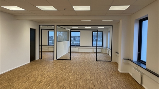 201 m2 kontor i Kastrup til leje