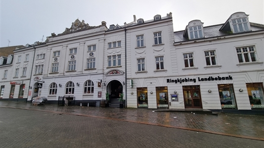 550 m2 butik i Viborg til leje