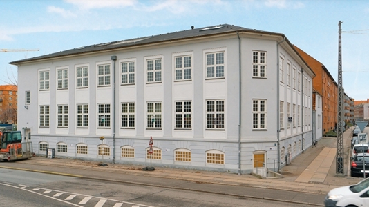 396 m2 kontor, showroom, lager i København S til leje