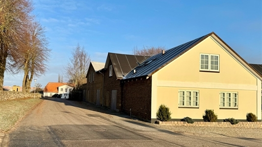 156 m2 lager i Sønderborg til leje