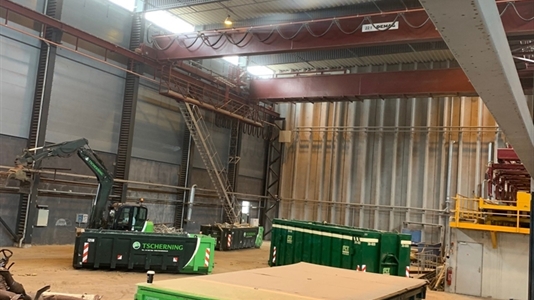 2500 m2 lager i Køge til leje