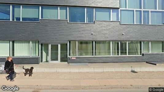 330 m2 kontor i København S til leje