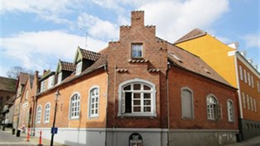 455 m2 boligudlejningsejendom i Viborg til salg
