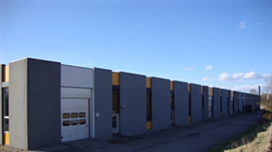 300 - 5600 m2 produktion, lager i Ryslinge til leje